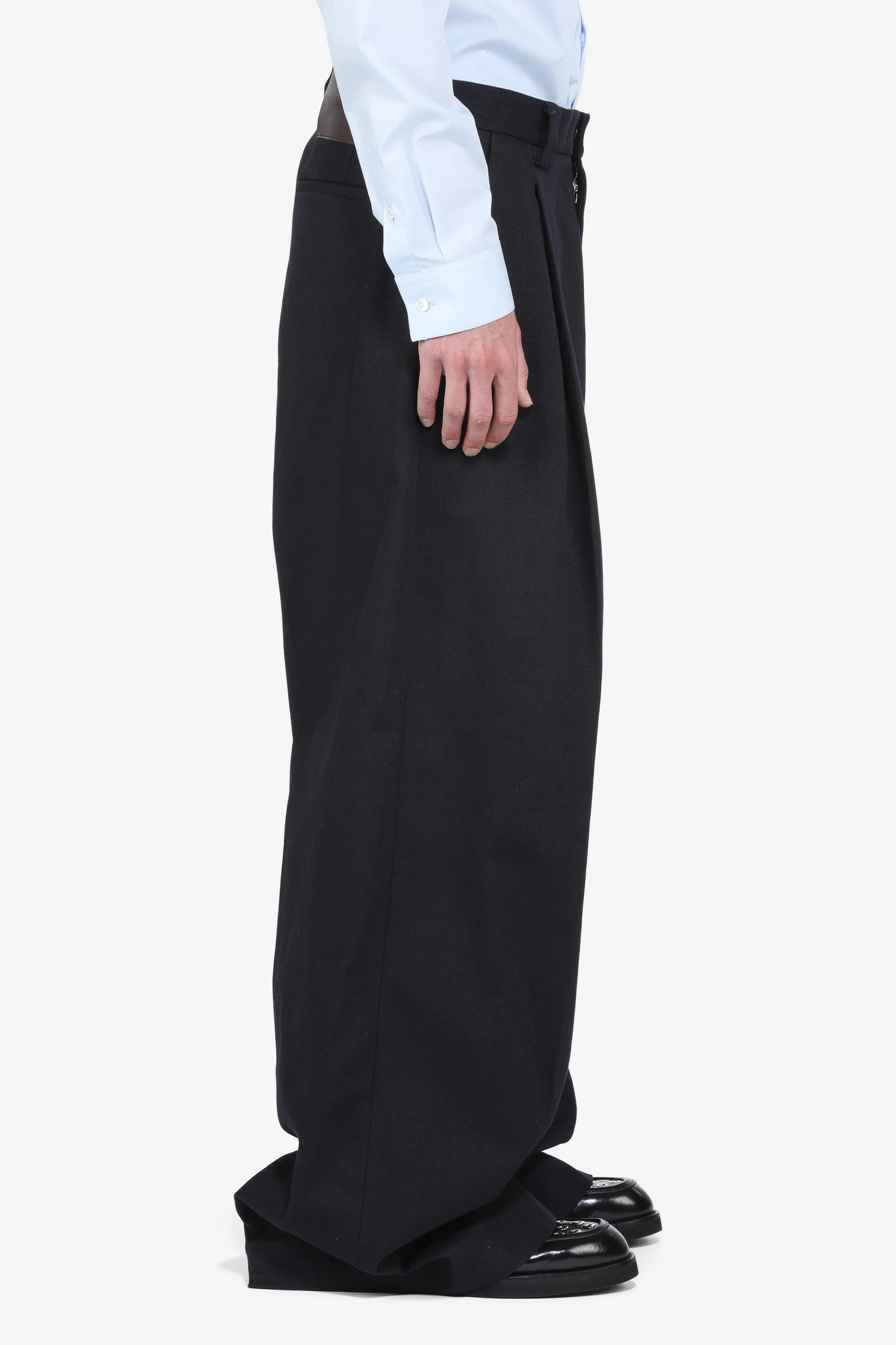 Pantalone over con pince - Image 4